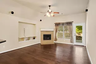 913 Partridge Dr, Aubrey, TX 76227 - Photo 10