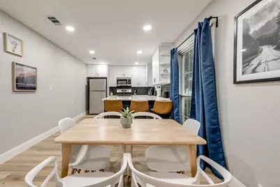 1103 W Russell Avenue, Carrollton, TX 75006 - Photo 8