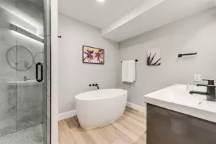 1103 W Russell Ave, Carrollton, TX 75006 - Photo 30