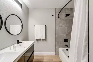 1103 W Russell Ave, Carrollton, TX 75006 - Photo 18