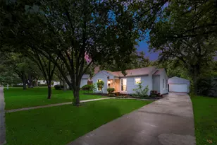 1103 W Russell Ave, Carrollton, TX 75006 - Photo 36