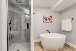 1103 W Russell Ave, Carrollton, TX 75006 - Photo 26