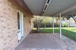 2217 Long Creek Ct, Granbury, TX 76049 - Photo 24