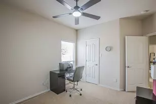 1664 Park Grove Dr, Irving, TX 75060 - Photo 28