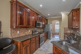 1664 Park Grove Dr, Irving, TX 75060 - Photo 12