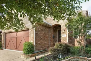 212 Chester Dr, Lewisville, TX 75056 - Photo 2