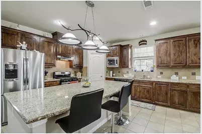 212 Chester Drive, Lewisville, TX 75056 - Photo 6