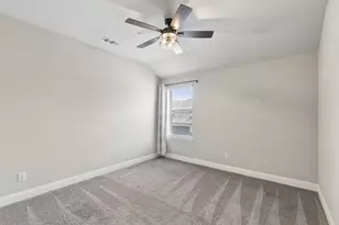 911 Ponds Edge Ln, Euless, TX 76040 - Photo 18