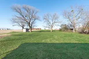 192 Diamond Rnch Rd, Whitesboro, TX 76273 - Photo 28