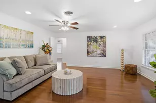 4216 Selkirk Dr W, Fort Worth, TX 76109 - Photo 4