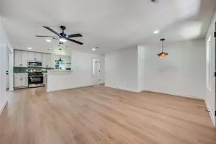 1646 Jackson St, Grand Prairie, TX 75051 - Photo 4