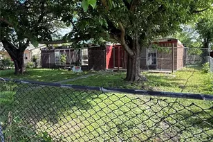 9532 Glengreen Dr, Dallas, TX 75217 - Photo 4