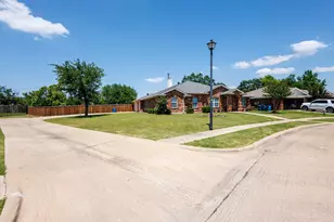 7218 Compass Point Dr, Rowlett, TX 75089 - Photo 2