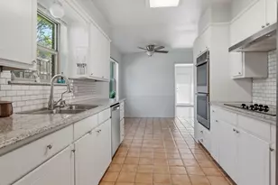 4225 Dawn Dr, Benbrook, TX 76116 - Photo 14