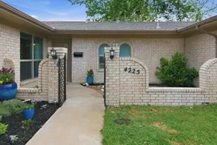 4225 Dawn Dr, Benbrook, TX 76116 - Photo 2