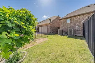 8075 Sunflower Ln, Dallas, TX 75252 - Photo 28