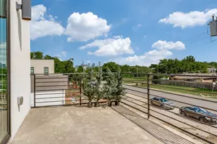 2043 Canada Dr, Dallas, TX 75212 - Photo 38