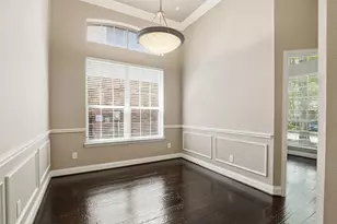 2451 Beachview Dr, Grand Prairie, TX 75054 - Photo 8