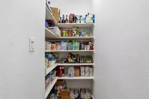 2451 Beachview Dr, Grand Prairie, TX 75054 - Photo 16