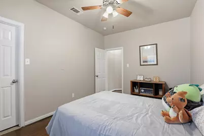 2451 Beachview Drive, Grand Prairie, TX 75054 - Photo 34