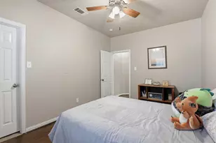 2451 Beachview Dr, Grand Prairie, TX 75054 - Photo 34