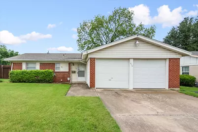 613 Whitener Road, Euless, TX 76040 - Photo 2
