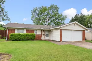 613 Whitener Rd, Euless, TX 76040 - Photo 4