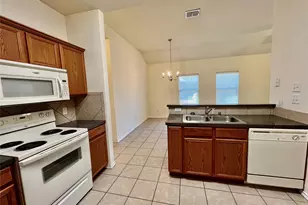 848 Mirabell Ct, Arlington, TX 76015 - Photo 12