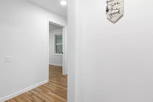 611 Cherry St, Bowie, TX 76230 - Photo 24