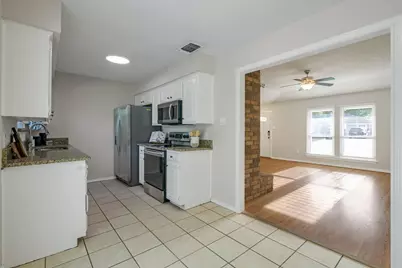 445 Parkridge Boulevard, Burleson, TX 76028 - Photo 14
