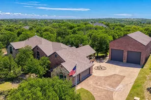 147 Tyler Ct, Fort Worth, TX 76108 - Photo 2
