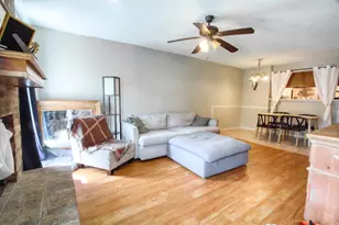 2400 Summer Pl Dr, Arlington, TX 76014 - Photo 2