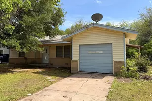 132 S Meadowbrook St, Robinson, TX 76706 - Photo 2