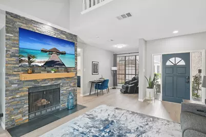 209 Cimarron Trail #6, Irving, TX 75063 - Photo 2