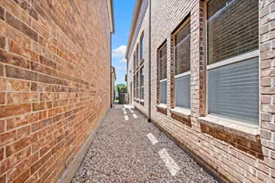 6835 DeLeon St, Irving, TX 75039 - Photo 28
