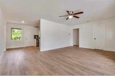 1625 Proctor Drive, Grand Prairie, TX 75051 - Photo 10