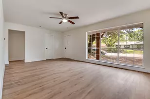 1625 Proctor Dr, Grand Prairie, TX 75051 - Photo 6