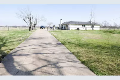 1301 Davis Lane, Terrell, TX 75160 - Photo 12