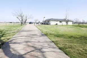 1301 Davis Ln, Terrell, TX 75160 - Photo 12