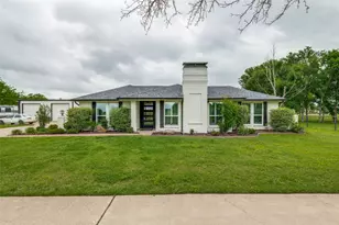 1301 Davis Ln, Terrell, TX 75160 - Photo 4
