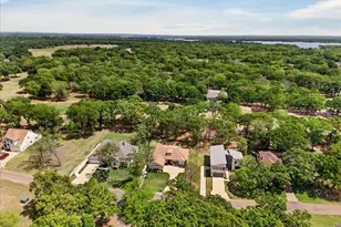 233 Hide A Way Dr, Mabank, TX 75156 - Photo 4