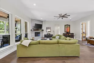 233 Hide A Way Dr, Mabank, TX 75156 - Photo 6