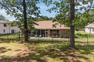 233 Hide A Way Dr, Mabank, TX 75156 - Photo 26