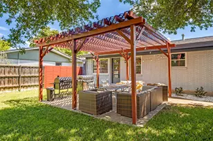 11021 Cactus Ln, Dallas, TX 75238 - Photo 22