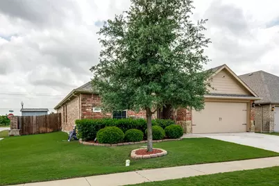 1060 Sadie Street, Forney, TX 75126 - Photo 2