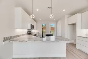 6046 Plum Dale Rd, Dallas, TX 75241 - Photo 10