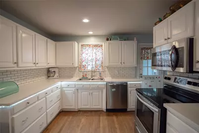 201 S Lane Street, Decatur, TX 76234 - Photo 6