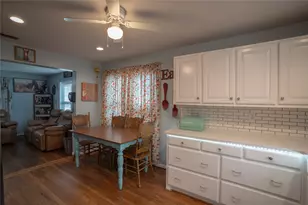 201 S Lane St, Decatur, TX 76234 - Photo 8