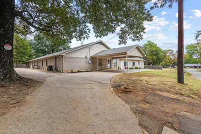 1905 E Price St, Paris, TX 75460 - Photo 36