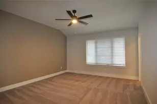 829 Crystal Oak Ln, Arlington, TX 76005 - Photo 14